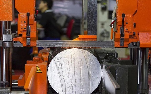 秭归立式金属带锯床切削出现跑带故障解决方法! 秭归立式金属带锯床切削出现跑带故障解决方法!